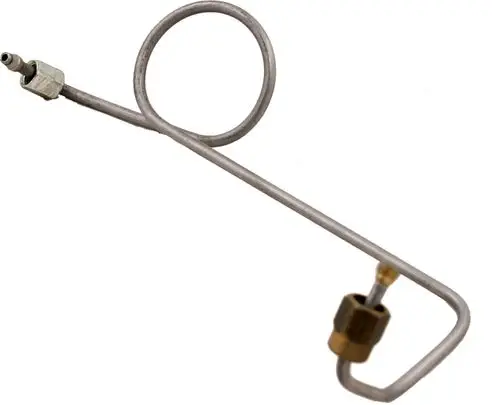 Öldruckrohr für Hydraulik, gebogen mit Anschlussstücken, unbeschichtet, passend für MAN-Blaubrenner, von der Marke Wolf.